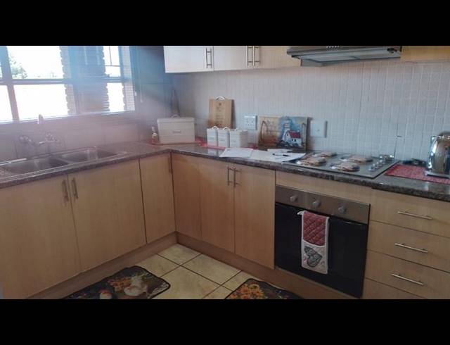 2 BEDROOM APARTMENT FOR SALE IN CULEMBORG PARK